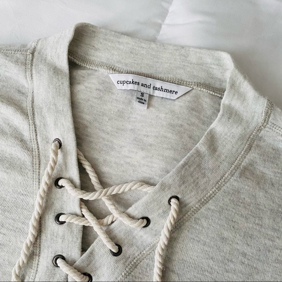 Cupcakes and Cashmere Soma brushed knit oversized lace up v-neck pullover - Picture 5 of 8